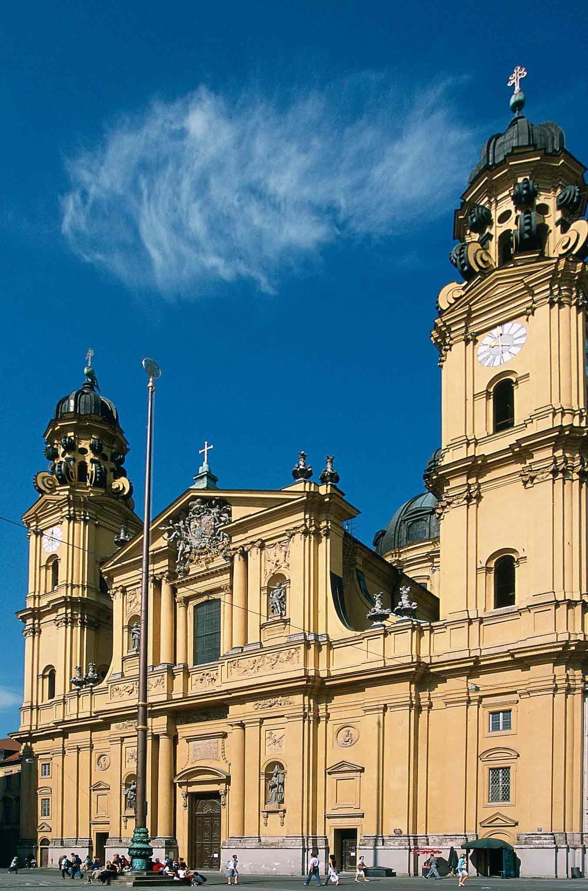 Mercure Altstadt Hotel 3*